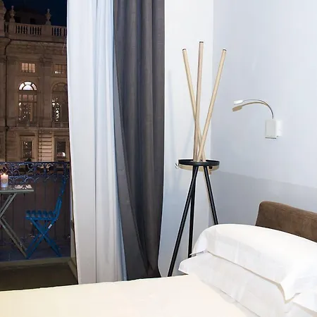 Aparthotel Piazza Castello 4*