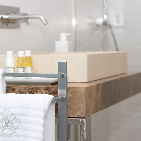 Apartmanhotel Piazza Castello 4*