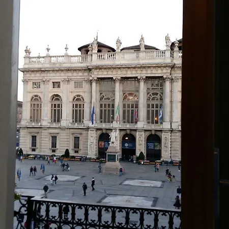 Piazza Castello 3* Turin