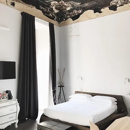 Piazza Castello Aparthotel 4*
