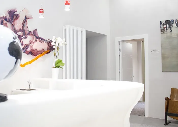 公寓式酒店 卡斯泰洛广场套房公寓式酒店 4*