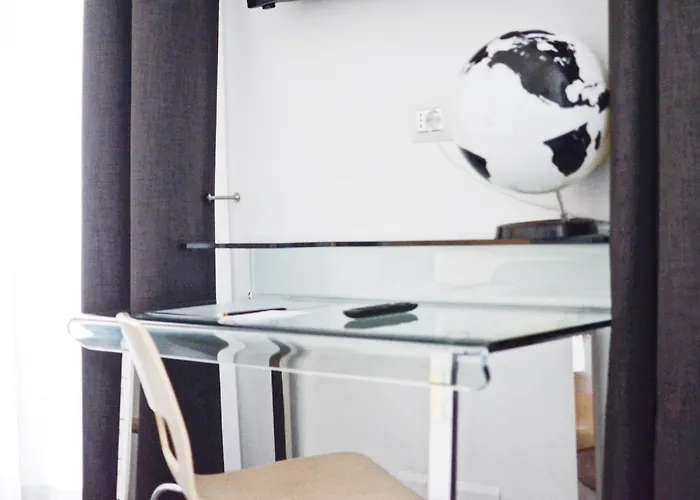 公寓式酒店 卡斯泰洛广场套房公寓式酒店