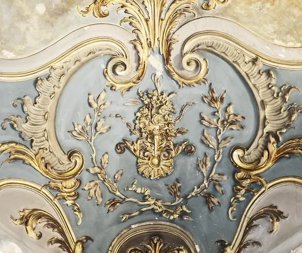 公寓式酒店 卡斯泰洛广场套房公寓式酒店 4*