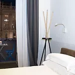 Aparthotel Piazza Castello 4*