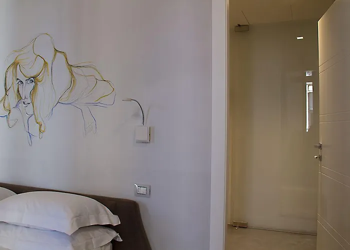 Aparthotel Piazza Castello 4*